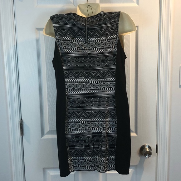 H&M Divided Black and White Dress Size Large - Picture 4 of 5